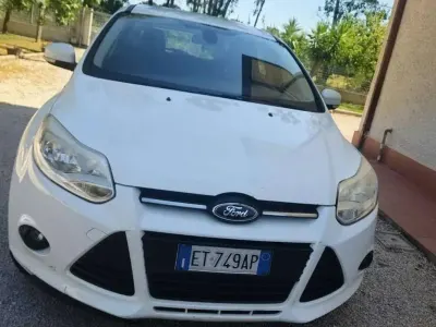 Usata Ford Focus Business Edition 116 CV (85 kW) 2013 Bianco Station wagon
