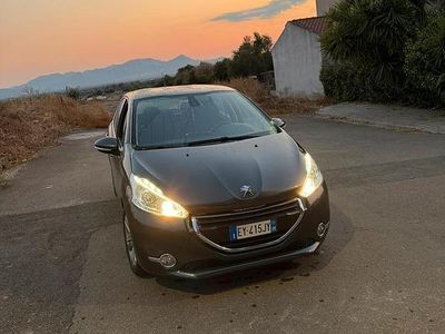 Usata Peugeot 208 82 CV (60 kW) 2015 Grigio Utilitaria