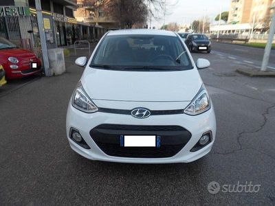 Gebraucht Hyundai i10 Comfort 67 PS (49 kW) 2014 Weiß Kleinwagen