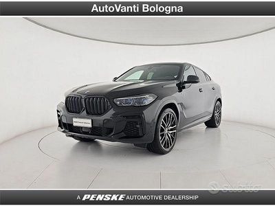 Usado BMW X6 M Sport 333 HP (244 kW) 2022 Preto SUV