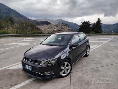 Begagnad VW Polo Comfortline 89 HK (65 kW) 2017 Grå Halvkombi