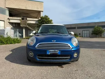 Usata Mini Cooper D Salt 109 CV (80 kW) 2009 Utilitaria