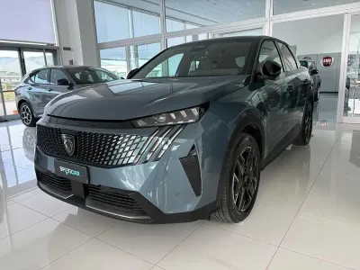 Usata Peugeot 3008 GT 195 CV (143 kW) 2025 Blu SUV