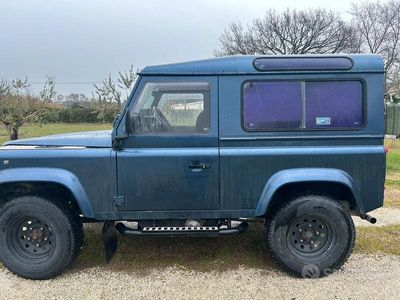 usata Land Rover Defender 2.0 mpi con 40 lt di GPL