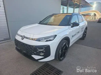 Usata VW T-Roc R-line 150 CV (110 kW) 2026 Other SUV