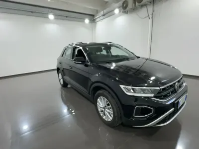 Usata VW T-Roc Life 115 CV (84 kW) 2025 Nero SUV