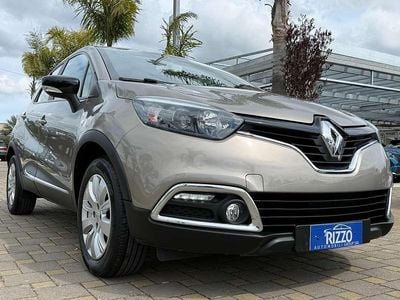 Usata Renault Captur Intens 95 CV (69 kW) 2015 Blu/azzurro SUV