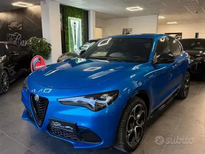 Usata Alfa Romeo Stelvio Veloce 209 CV (153 kW) 2023 Bluazzurro SUV