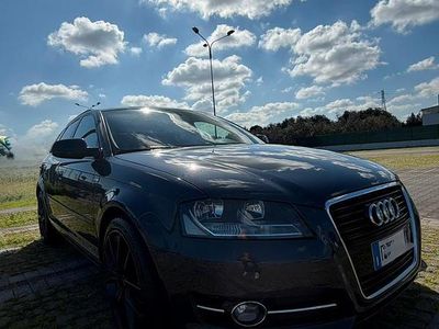 Usata Audi A3 105 CV (77 kW) 2012 Nero Utilitaria