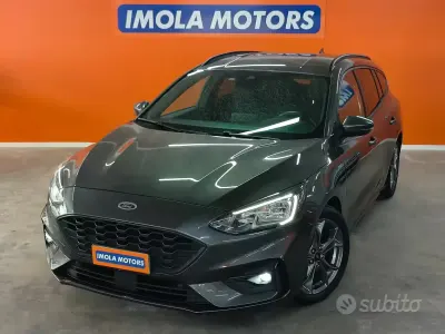 Käytetty Ford Focus ST-Line 120 HP (88 kW) 2021 Harmaa Farmari