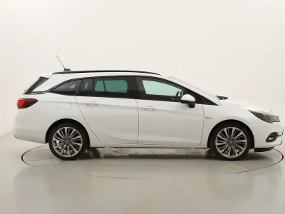 Usata Opel Astra GS Line 122 CV (89 kW) 2020 Biancobianco Station wagon