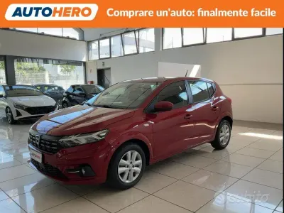 Usata Dacia Sandero Comfort 65 CV (47 kW) 2021 Rosso Berlina