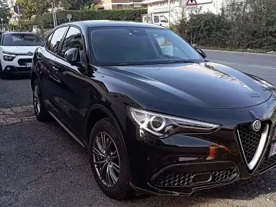 Second-hand Alfa Romeo Stelvio Super 190 CP (139 kW) 2019 Negru SUV