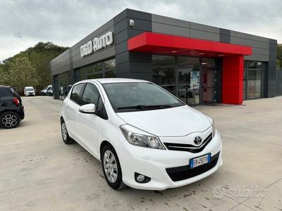 usata Toyota Yaris 1.4 DIESEL 90CV 2013