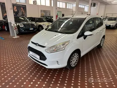 Usata Ford B-MAX Business Edition 101 CV (74 kW) 2014 Bianco Monovolume