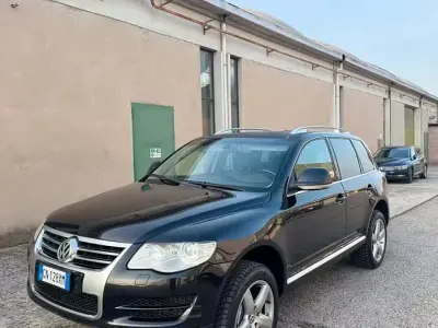 Usata VW Touareg 240 CV (176 kW) 2009 Nero SUV