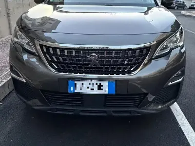 Usata Peugeot 3008 120 CV (88 kW) 2017 Grigio SUV