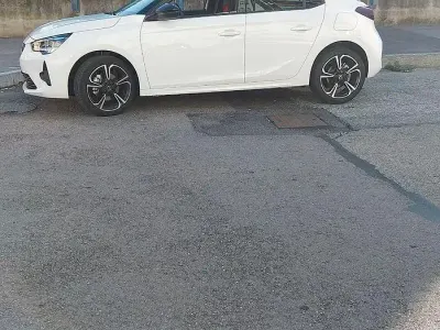 Usata Opel Corsa 131 CV (96 kW) 2023 Bianco Utilitaria