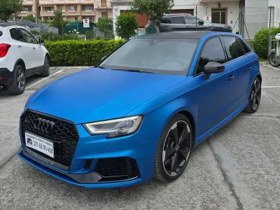 Usata Audi RS3 Ambiente 400 CV (294 kW) 2020 Blu/azzurro Berlina