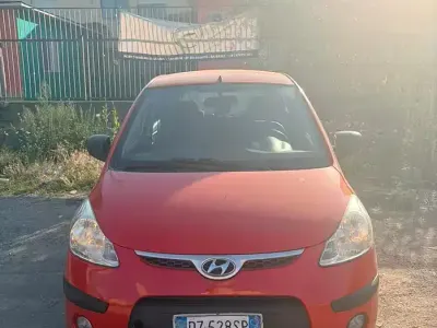 Usata Hyundai i10 66 CV (48 kW) 2009 Rosso Utilitaria
