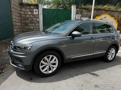 Usata VW Tiguan 150 CV (110 kW) 2019 Grigio SUV
