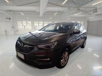 Käytetty Opel Grandland X Elegance 130 HP (95 kW) 2021 Harmaa Katumaasturi
