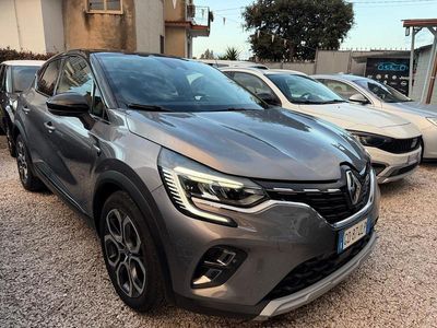 Usata Renault Captur Intens 92 CV (67 kW) 2020 Grigio SUV