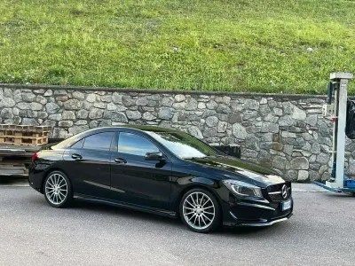 Usata Mercedes CLA220 Premium 177 CV (130 kW) 2015 Nero Berlina