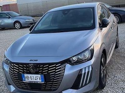 Usata Peugeot 208 Allure 101 CV (74 kW) 2023 Utilitaria