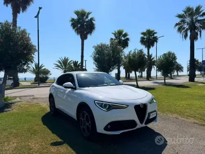 Usata Alfa Romeo Stelvio Executive 190 CV (139 kW) 2021 Bianco SUV
