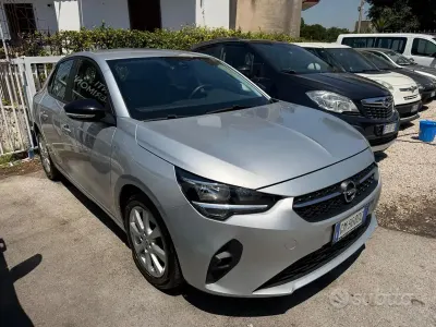 Usata Opel Corsa Edition 102 CV (75 kW) 2022 Grigio Utilitaria