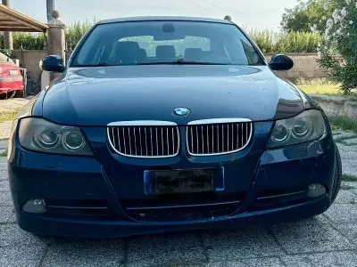 Usata BMW 330 231 CV (169 kW) 2006 Bluazzurro Berlina