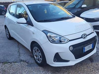 Usata Hyundai i10 Comfort 67 CV (49 kW) 2017 Bianco Utilitaria