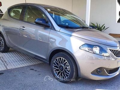 Usata Lancia Ypsilon S 69 CV (50 kW) 2024 Grigio Utilitaria