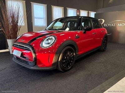 Begagnad Mini Cooper 136 HK (100 kW) 2022 Röd Halvkombi