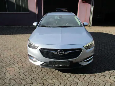 Usata Opel Insignia Innovation 170 CV (125 kW) 2017 Grigio Station wagon