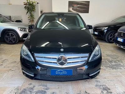 Usata Mercedes B180 Premium 108 CV (79 kW) 2012 Nero Monovolume