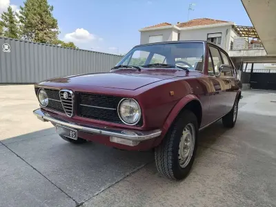 Usata Alfa Romeo Alfetta 109 CV (80 kW) 1976 Lilla Berlina
