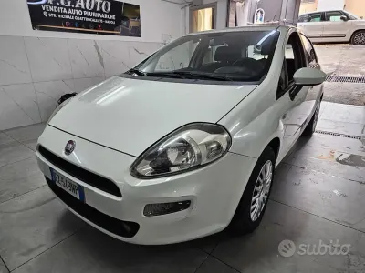 Usata Fiat Punto 75 CV (55 kW) 2016 Bianco Utilitaria