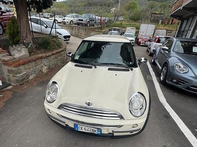 Usata Mini One D 75 CV (55 kW) 2004 Beige Utilitaria