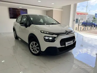 Usata Citroën C3 Feel 102 CV (75 kW) 2022 Bianco Utilitaria
