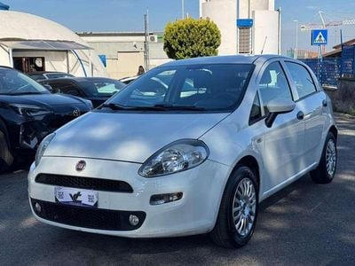 Usata Fiat Punto Street 69 CV (50 kW) 2016 Bianco Utilitaria