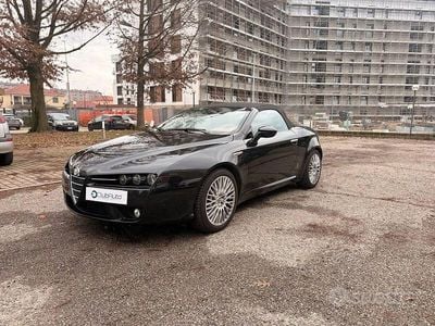 Usata Alfa Romeo Spider Exclusive 200 CV (147 kW) 2007 Nero Cabrio