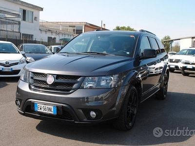Usata Fiat Freemont 170 CV (125 kW) 2014 Grigio SUV