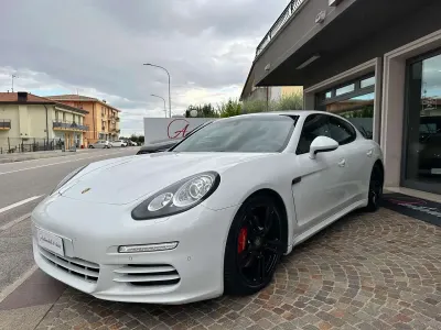 Usata Porsche Panamera 250 CV (183 kW) 2013 Bianco Berlina