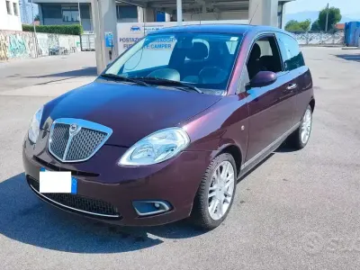 Usata Lancia Ypsilon 95 CV (69 kW) 2006 Marrone Utilitaria