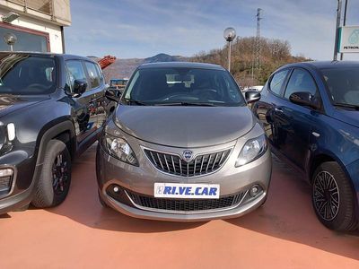 Usata Lancia Ypsilon Gold 69 CV (50 kW) 2023 Grigio Utilitaria