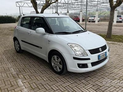 Usata Suzuki Swift GL 75 CV (55 kW) 2010 Bianco Utilitaria