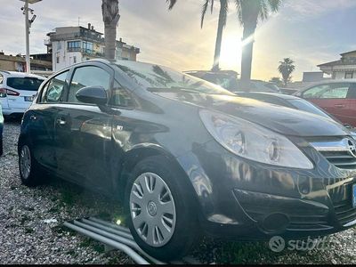 Usata Opel Corsa 2009 Berlina