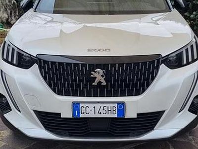 Usata Peugeot 2008 GT 131 CV (96 kW) 2021 Bianco SUV